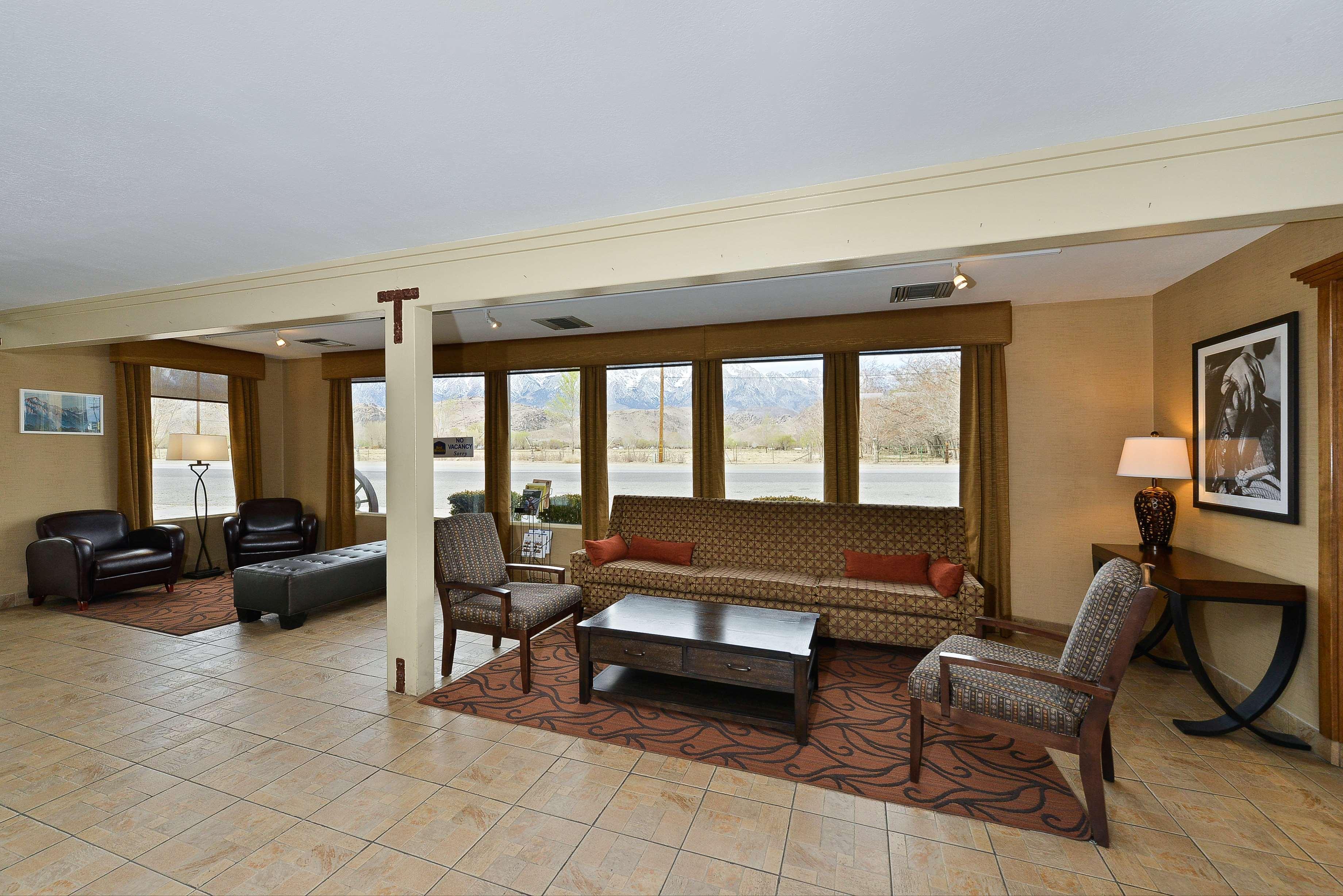 לון פיין Best Western Frontier Motel מראה חיצוני תמונה