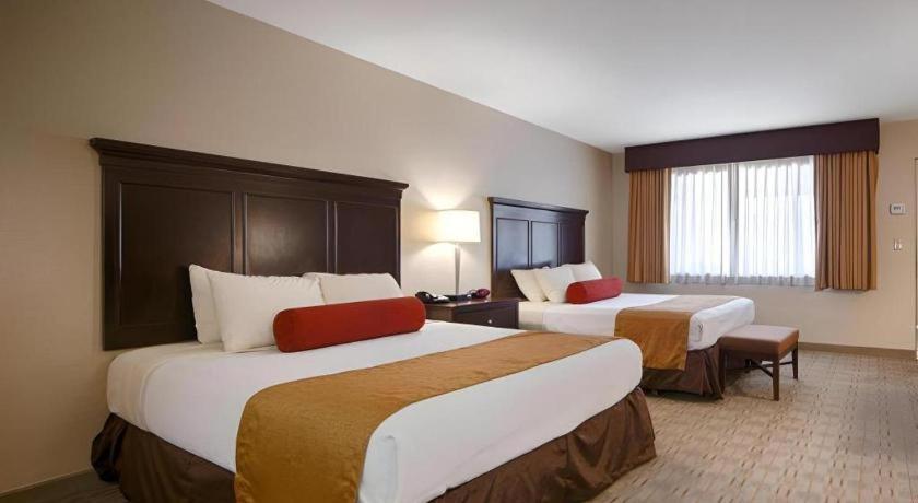 לון פיין Best Western Frontier Motel מראה חיצוני תמונה