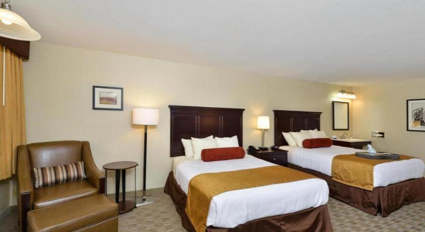 לון פיין Best Western Frontier Motel מראה חיצוני תמונה